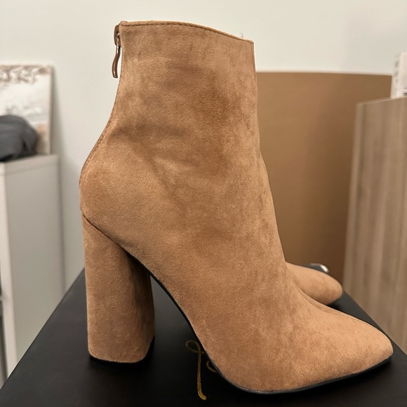 Fashion Nova Who Said Bootie - Size 8 - Picture 6 of 7